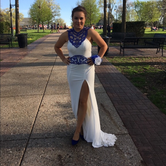 Prom Dress - Picture 2 of 3